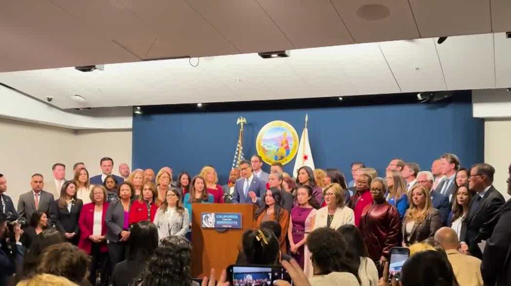 California leaders push back against federal immigration crackdown