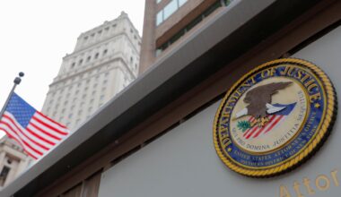 Five US lawmakers investigated over warning troops about illegal orders | Donald Trump News