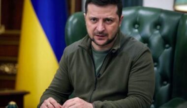 « On ne peut pas abattre des avions avec des fusils automatiques » – Telegraph