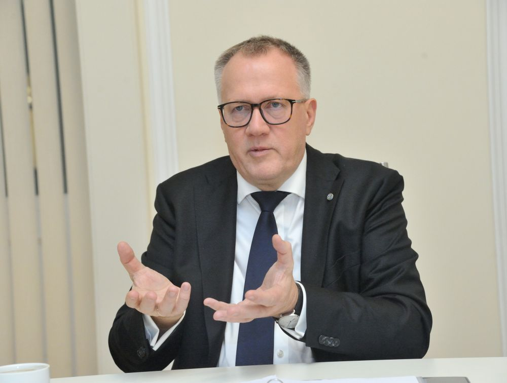 Nodokļu celšana patlaban netiek plānota, norāda finanšu ministrs