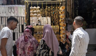 Egypt’s gold reserves jump by three-quarters in 2025