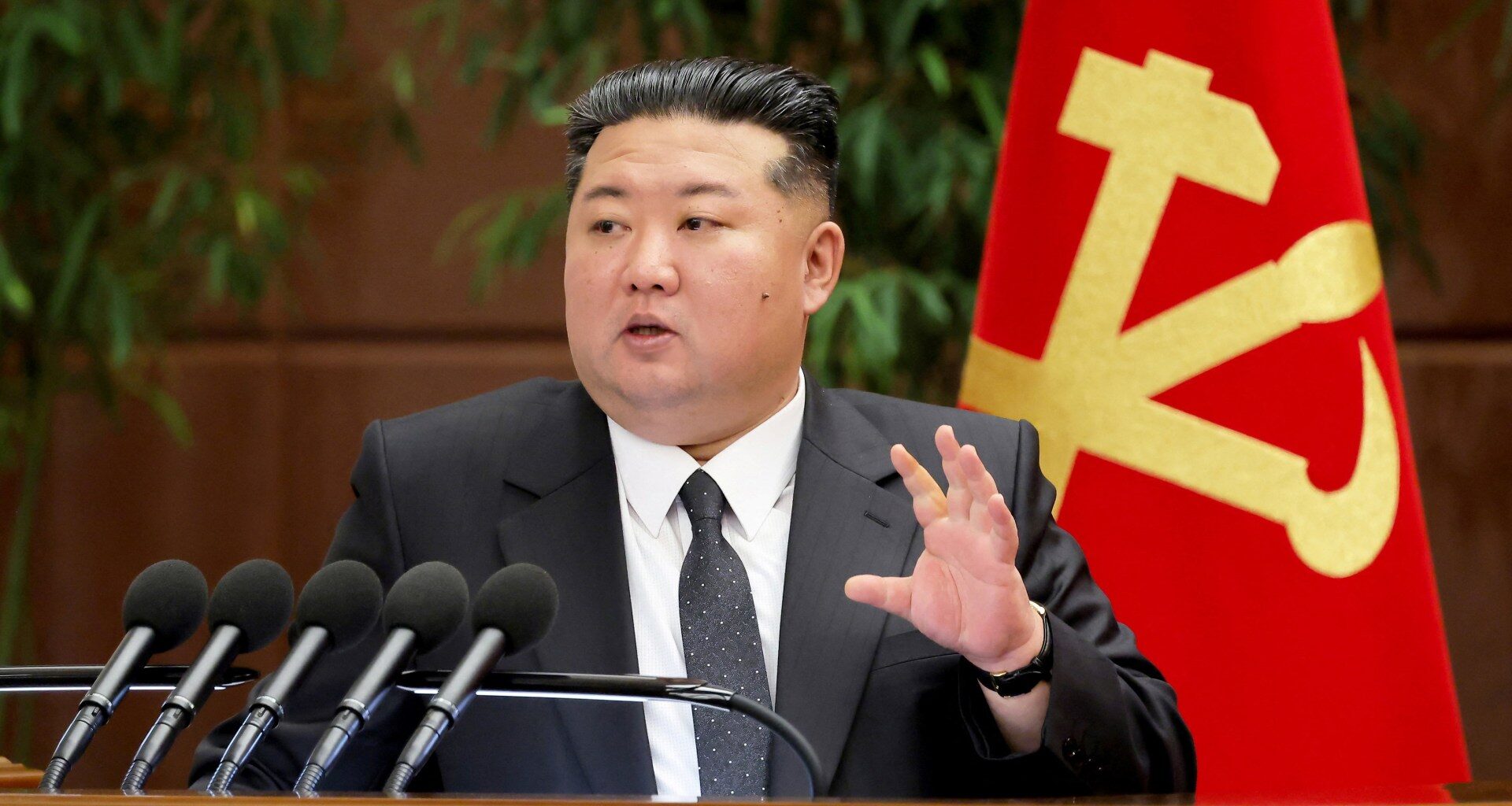 North Korea fires suspected ballistic missiles into sea, S Korea, Japan say | Kim Jong Un News