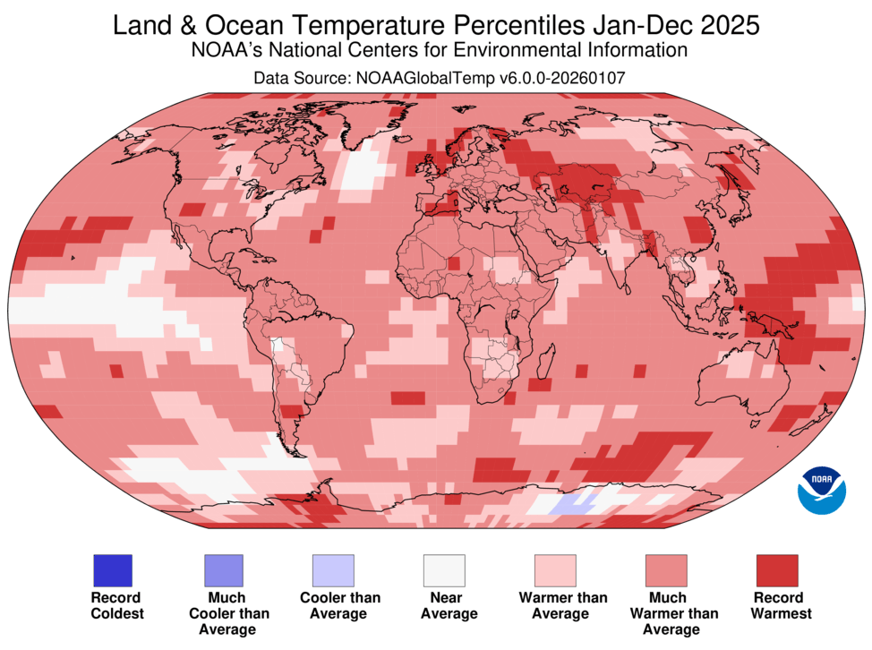 Global map of departure of temperature from average in 2025.