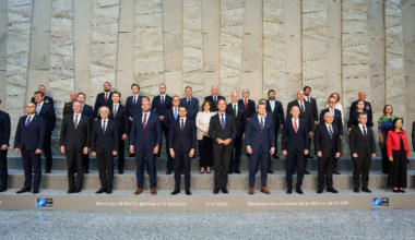 Yuriko Backes à la réunion des ministres de la Défense des pays de l'OTAN et au Ukraine Defense Contact Group à Bruxelles