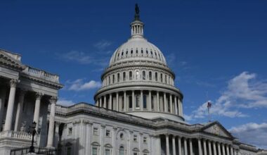 US lawmakers urge Trump to respect Denmark's sovereignty over Greenland