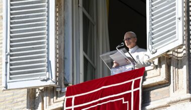 Pope Leo XIV calls for peace and dialogue as protests continue in Iran; reports say 2,000 people killed in 48 hours