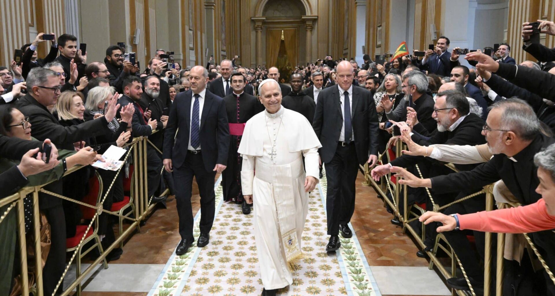 Pope encourages Neocatechumenal Way to continue mission