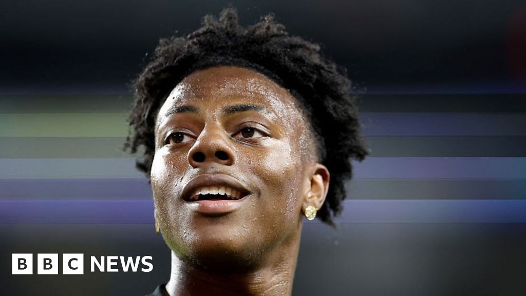 US YouTube star IShowSpeed to get Ghanaian passport as Africa tour ends - BBC