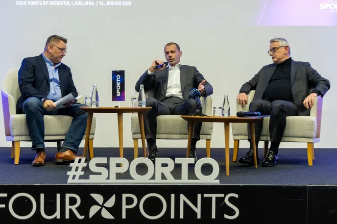 Pogovor je vodil Tomaž Ambrožič, direktor podjetja Sport Media Focus, prireditelja konference Sporto. FOTO: Voranc Vogel/Delo