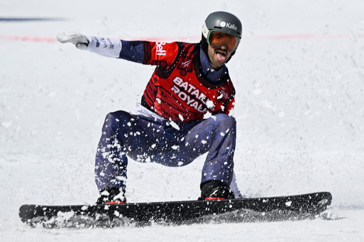 Canada’s Éliot Grondin wins World Cup silver in snowboard cross