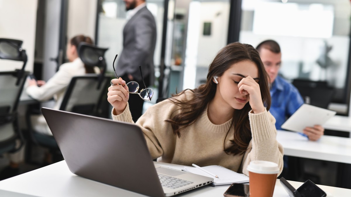 Quarter of British workers say their job makes them unhappy