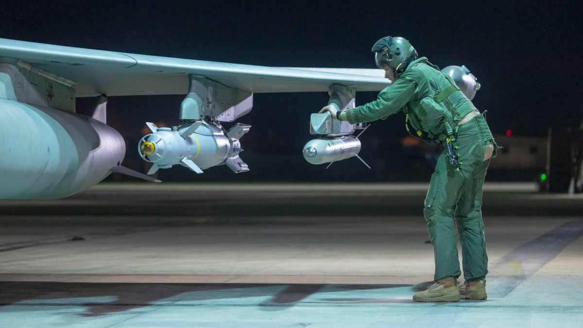 UK and France bomb suspected Isis arms bunker in Syria