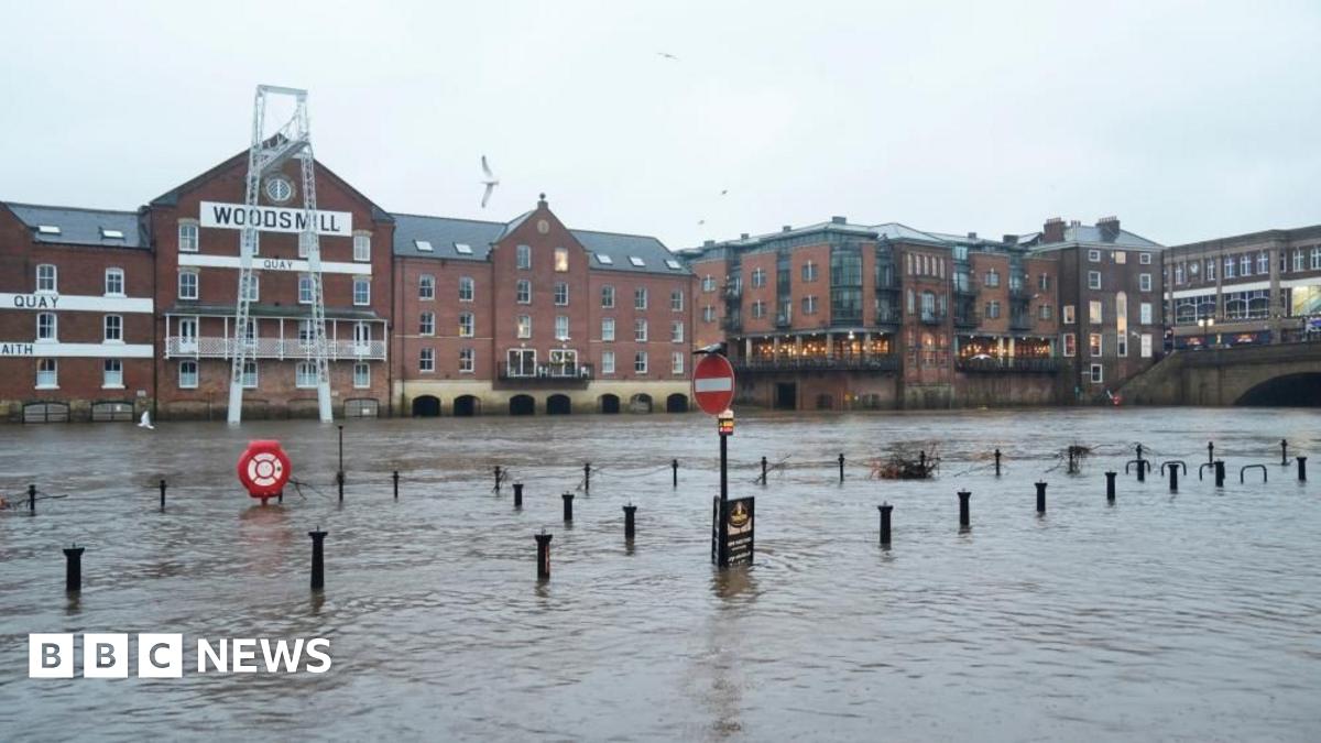Storm Chandra live updates: Road closures and flooding as strong winds and heavy rain hit UK