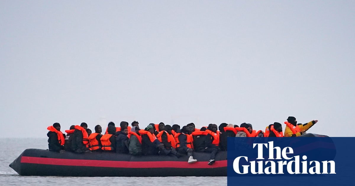 Two-thirds of UK voters wrongly think immigration is rising, poll finds | Immigration and asylum