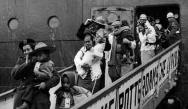 Van schip, naar kamp, naar wijk: 75 jaar Molukkers in Nederland