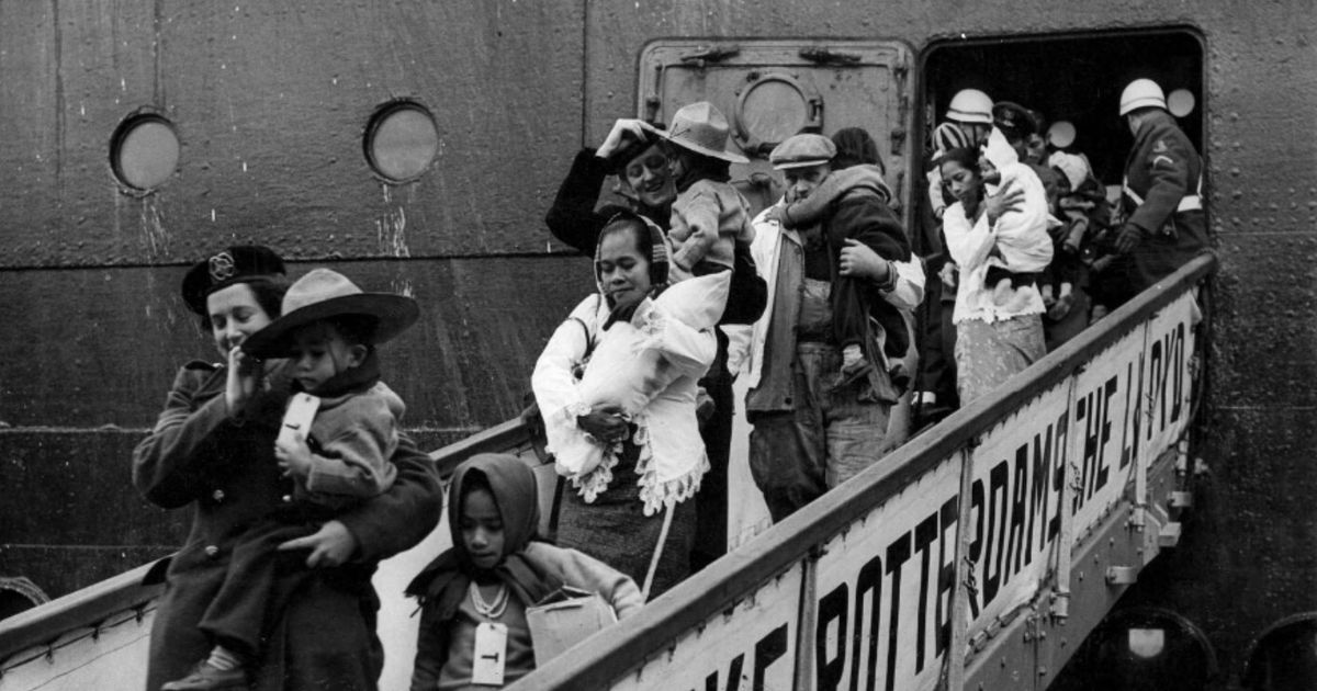 Van schip, naar kamp, naar wijk: 75 jaar Molukkers in Nederland