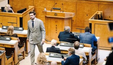 Otse kell 15: riigikogu opositsioon üritab minister Terrast umbusaldada | Eesti