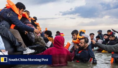 Mobile seizure powers launch in UK crackdown on people smugglers