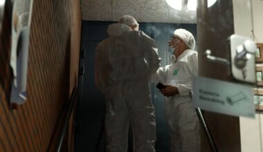 Zoon wurgt moeder (62) met riem en handen in woning Heerlen, motief nog onduidelijk - L1 Nieuws