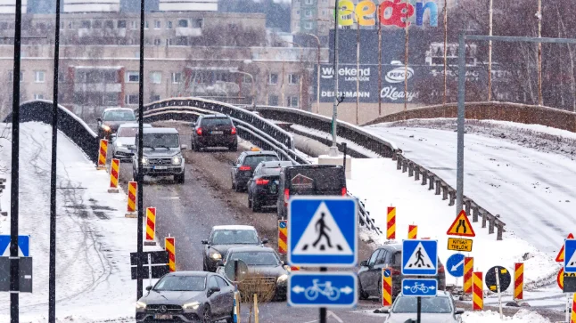 liiga ahtaks põlatud Sõpruse sillal mahuvad kõik liikuma