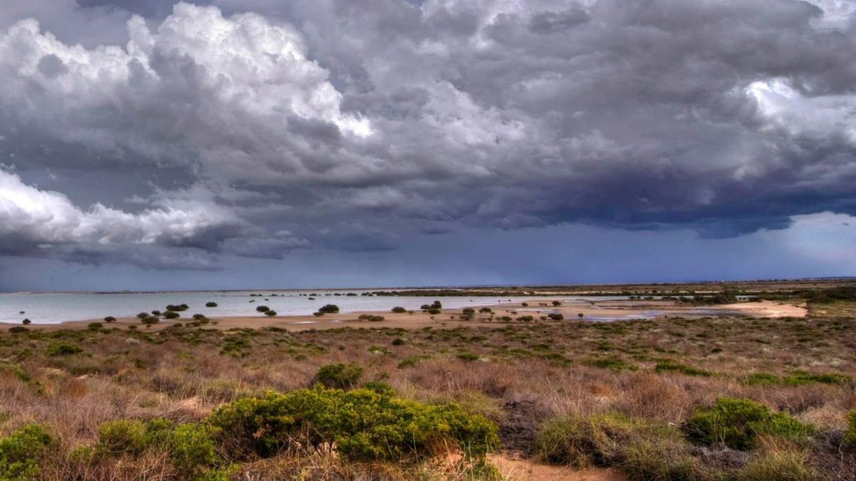 Cyclone warning: Broome, Derby among Kimberley towns issued warnings over category two cyclone