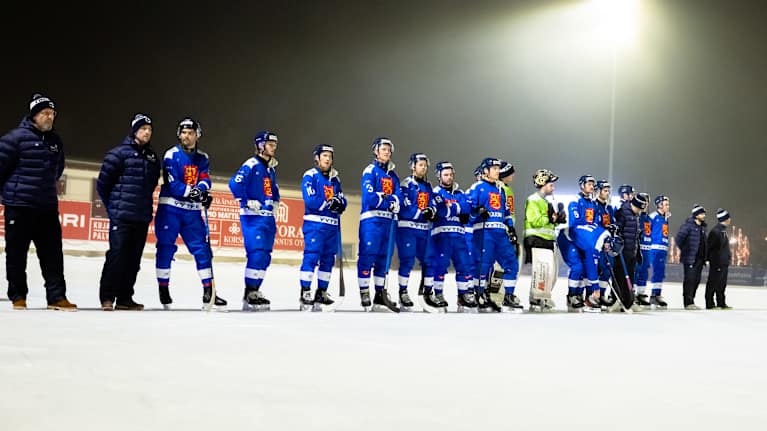 Suomen jääpalloturnaus päättyi pettymykseen.