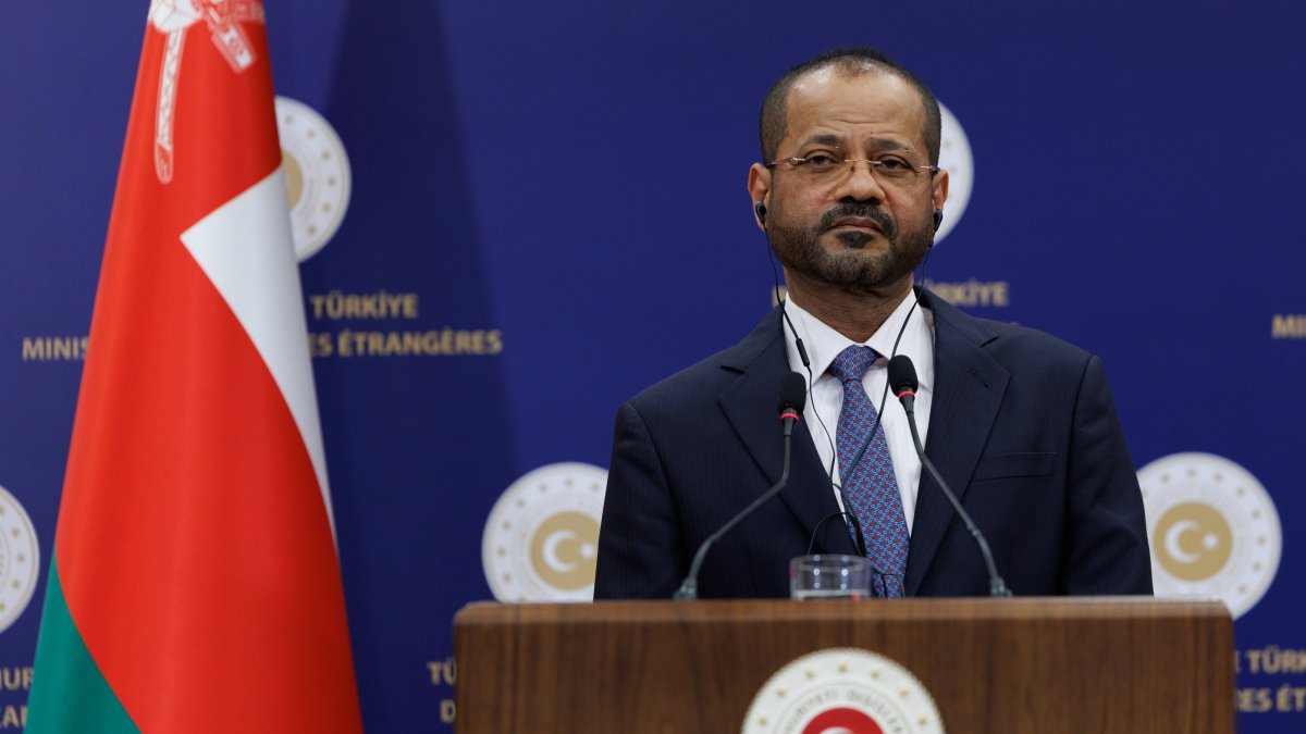 Oman-Türkiye ties on right track, foreign minister says