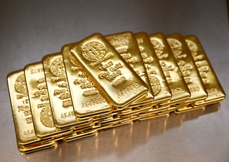 Italy parliamentary panel approves 'people's' claim on central bank's gold