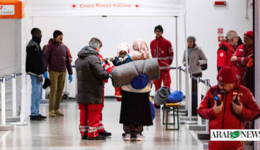 Migrant entries into Spain drop over 40 percent in 2025