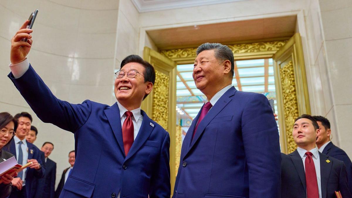 South Korea turns to China in effort to restart dialogue with North Korea -