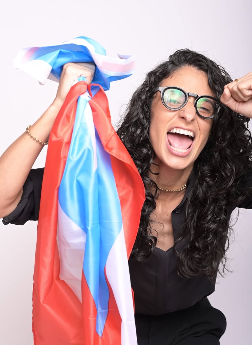 Celimar Rivera Cosme is set to make history as she leads the signing program during Bad Bunny’s Super Bowl halftime performance.