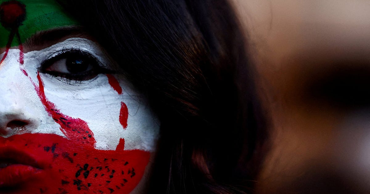 'Iran's Babi Yar': An Israeli-Iranian Expert Says 'Iranians Are Being Massacred in Historic Numbers'