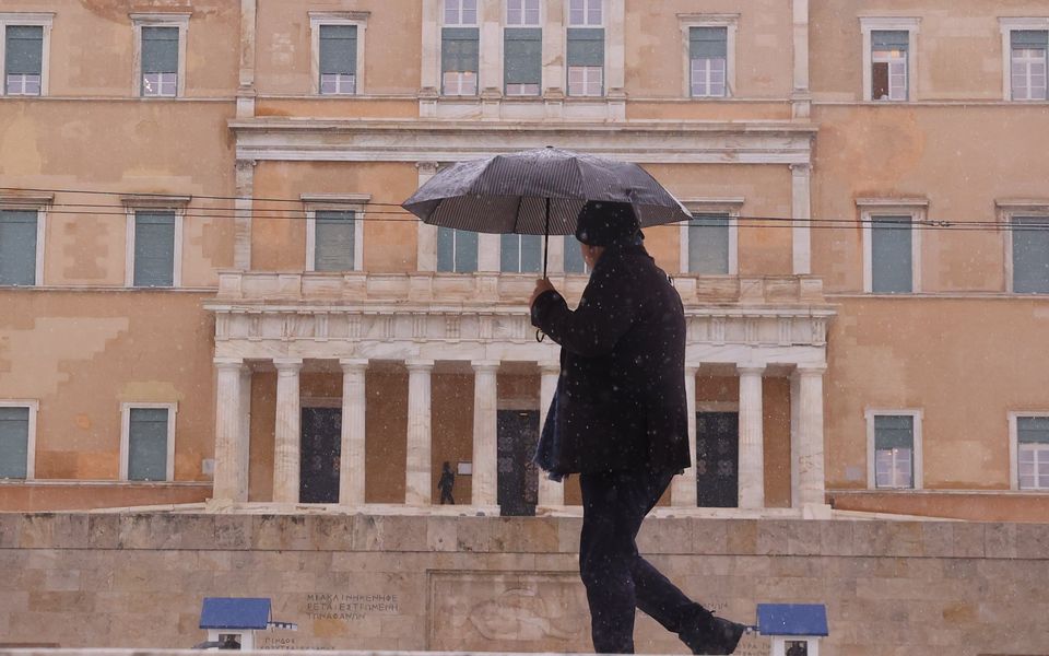 Athens braces for storms as snow, gales hit much of Greece