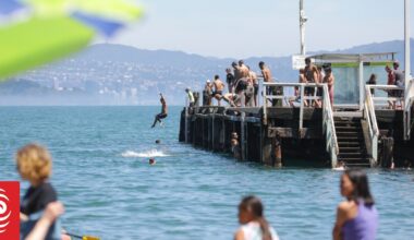 Weather: Heat alerts issued as temperatures soar across New Zealand