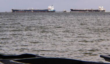 U.S. files for warrants to seize more Venezuela-linked oil tankers: sources