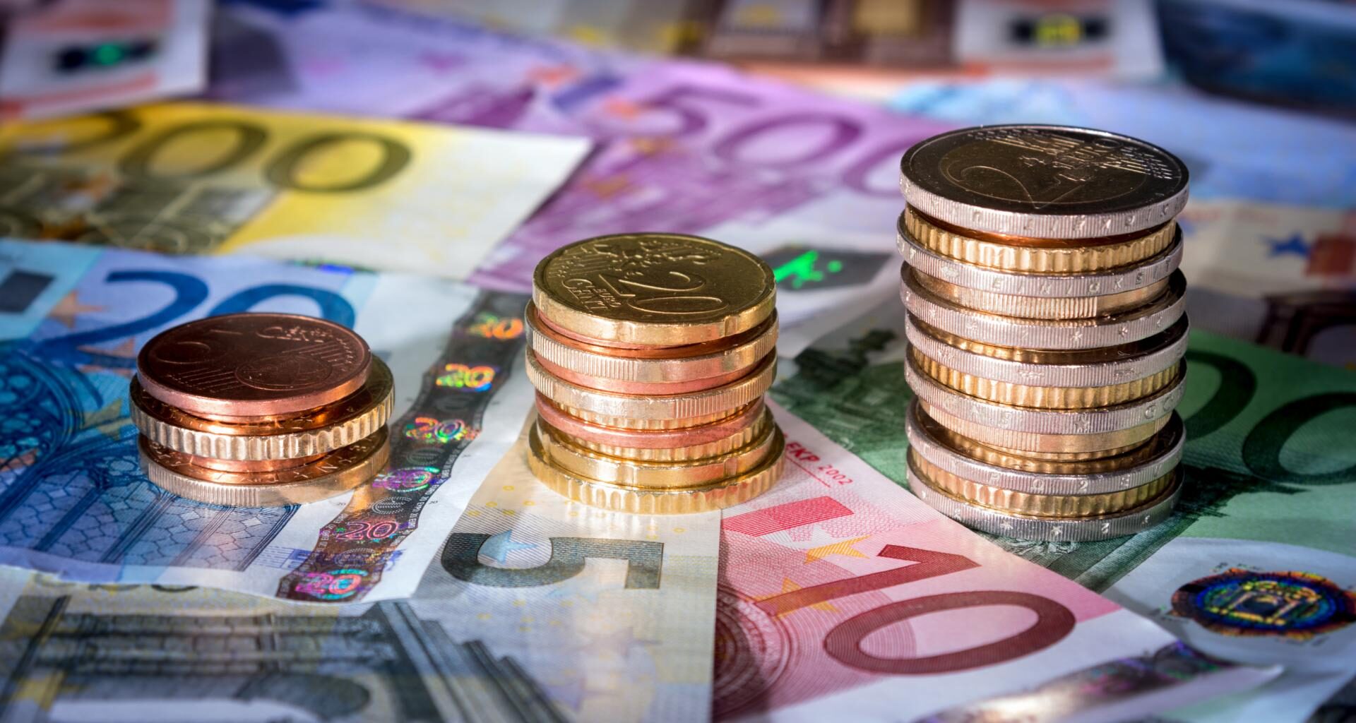 Slovensko si v tomto roku plánuje požičať desať miliárd eur