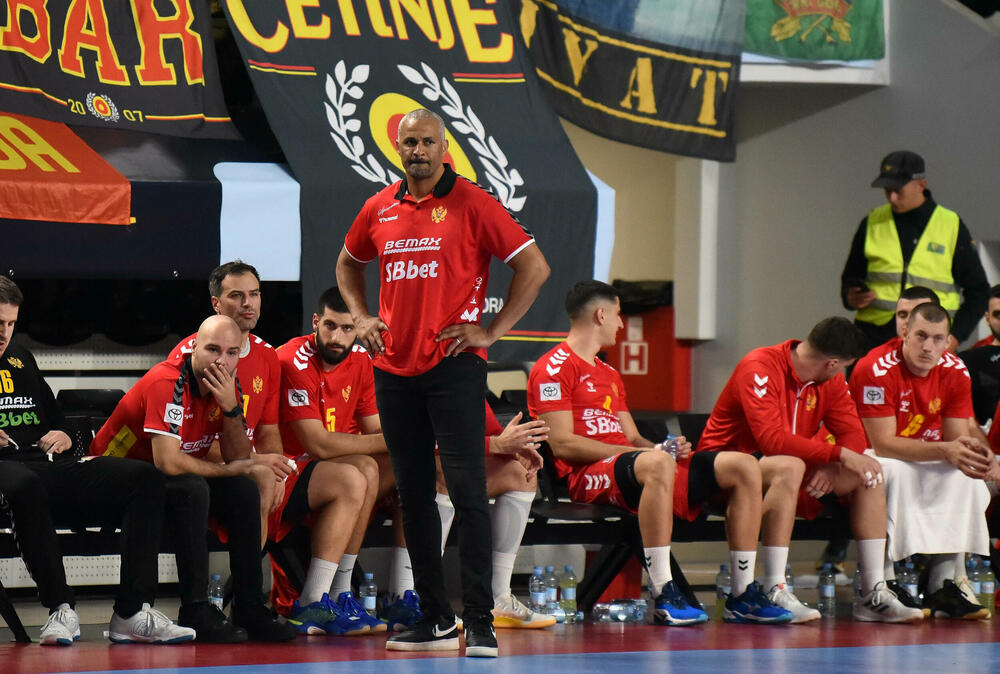 Montenegro men's handball team, Montenegro national handball team, Didije Dinar