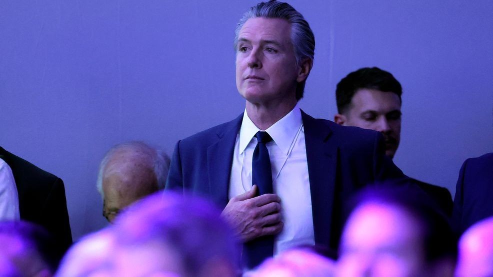 The National Desk dark theme brand icon