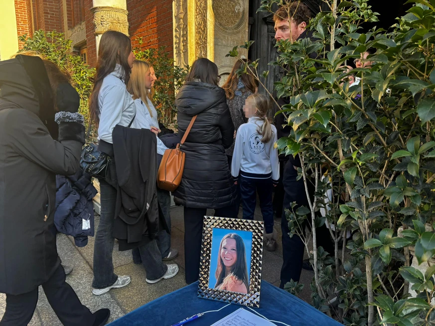epa12634145 mourners attend a funeral of Chiara Costanzo, victim of the Crans Montana fire, in the church of Santa Maria delle Grazie, Milan, Italy, 07 January 2026. Chiara Constanzo has been identifi ...
