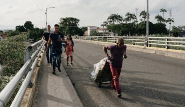 Canada likely to see more Venezuelan refugees, migrants if country further destabilizes, experts say