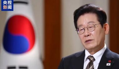 S.Korean President Lee receives interview with Chinese media at Cheong Wa Dae, reaffirms one-China stance on Taiwan question ahead of China visit