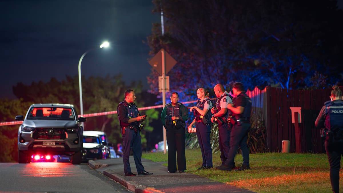 Person found injured on roadside in Howick, Auckland
