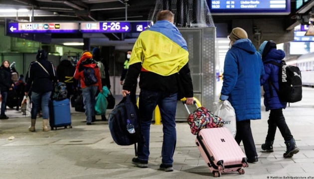 Germany calls for tougher course toward Ukrainian refugees – media