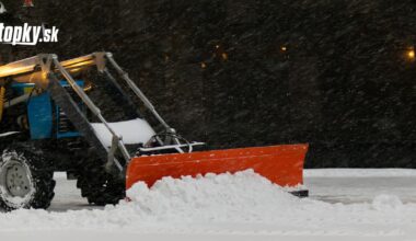 Severné Slovensko potrápia snehové jazyky a záveje