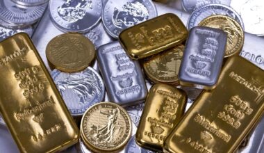 Silver Falls After Trump Holds Off on Critical Mineral Tariffs