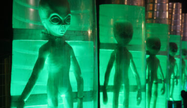 Bank of England Warned to Prepare for Aliens Due to Imminent US 'Disclosure'