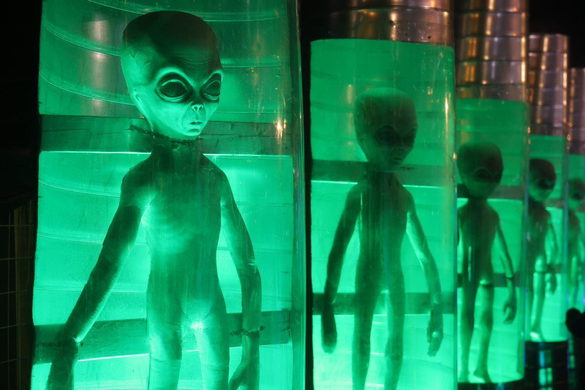 Bank of England Warned to Prepare for Aliens Due to Imminent US 'Disclosure'