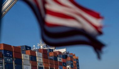 US trade gap shrinks to lowest level since 2009