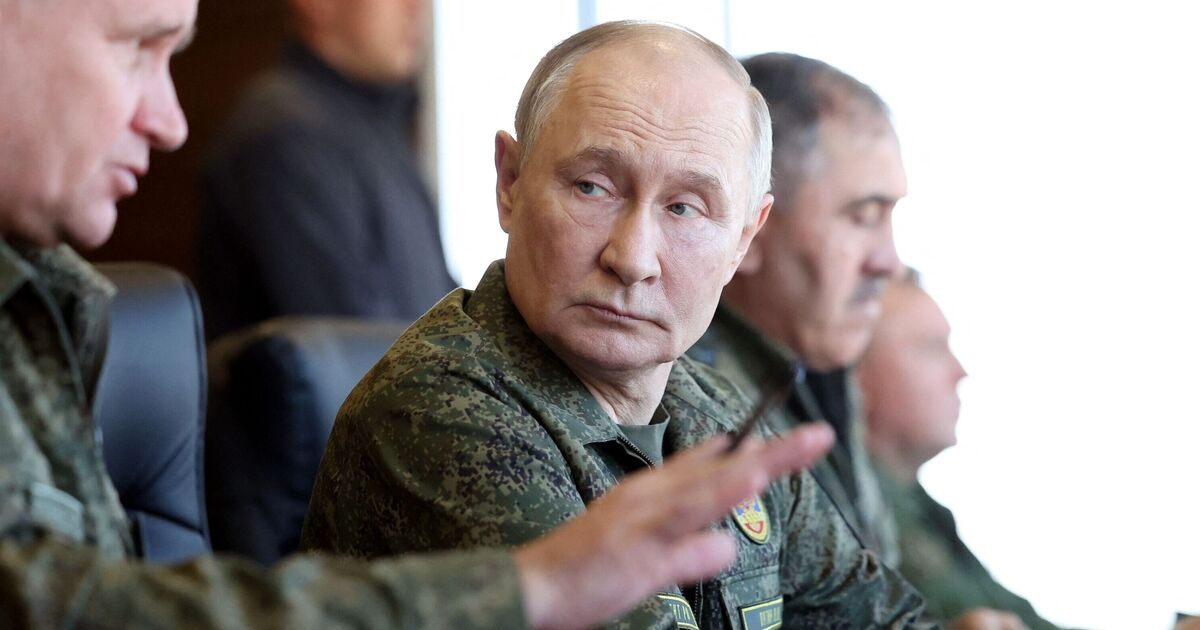 Russia’s war funding under threat as oil revenues hit five-year low | World | News