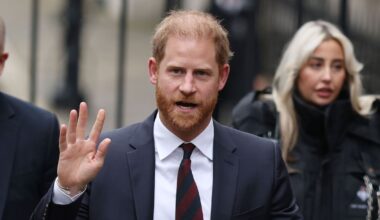 Prince Harry gives blunt three-word remark as he arrives at court | Royal | News